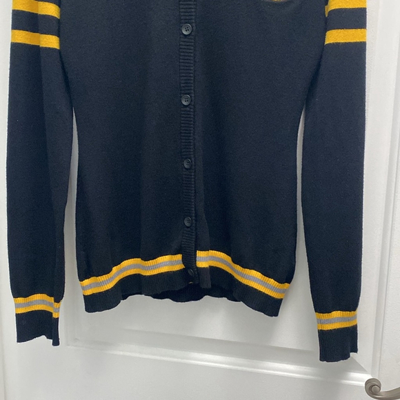 Wizarding World Harry Potter Hufflepuff House Knit Cardigan Sweater Size Small - Picture 5 of 11